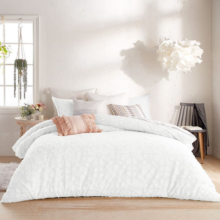 Peri Home Clipped Floral Comforter Set, Full/Queen by Vanessa Jane