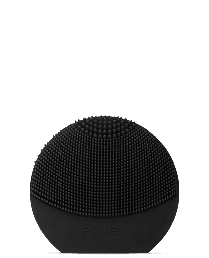 FOREO LUNA play plus by Nava Beauty