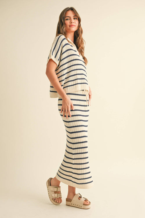 STRIPE PATTERN COLLARED SHORT SLEEVE TOP: NAVY STRIPE by Boutique 23