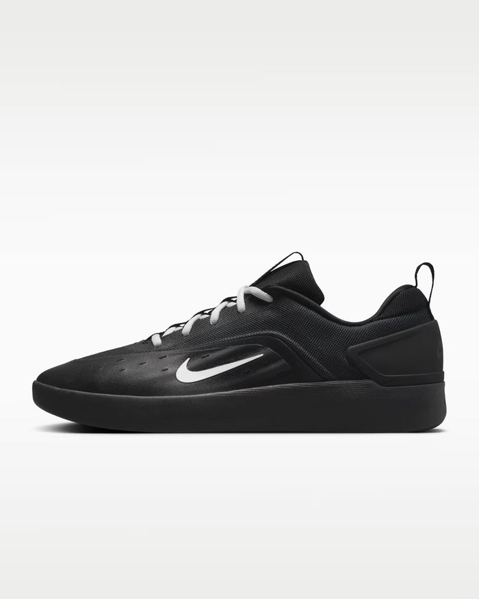 Nike SB Zoom Nyjah 4 - Black/White by Richmond Hood Company