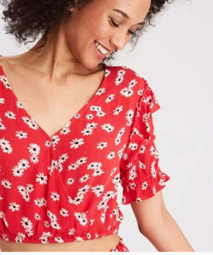 American Eagle Daisy Crop Top, Size Small by Vanessa Jane