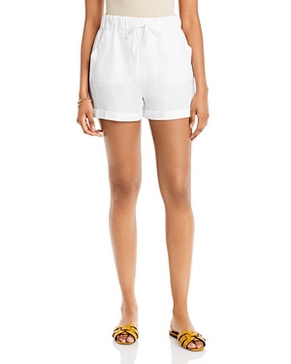 Aqua Velvet Heart Womens Lyra Cuffed Shorts - White - Size XL by Vanessa Jane