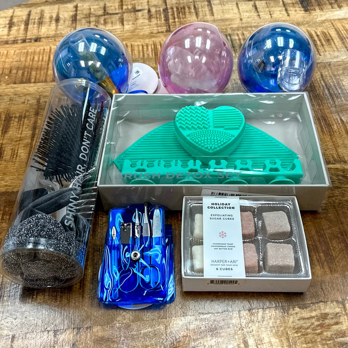 Every Day Personal Care 7-Piece Glam Beauty Box by Vanessa Jane