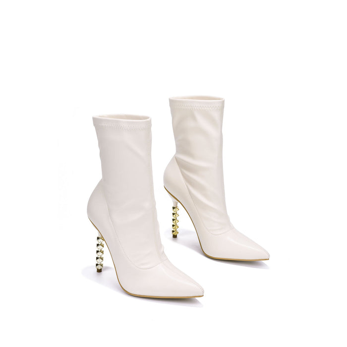 Victoria -Off White by The House of Stylez