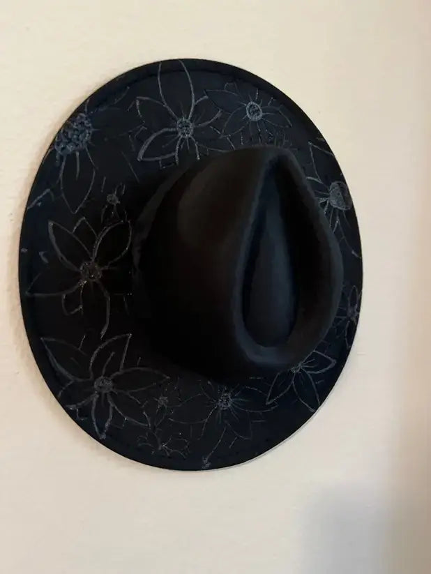 Black Record Hat by Boutique 23