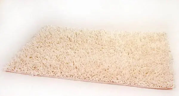 DaDa Bedding Vanilla Ivory White Shaggy Soft Chenille Noodle Carpet Rug Bath Mat by DaDalogy Bedding Collection