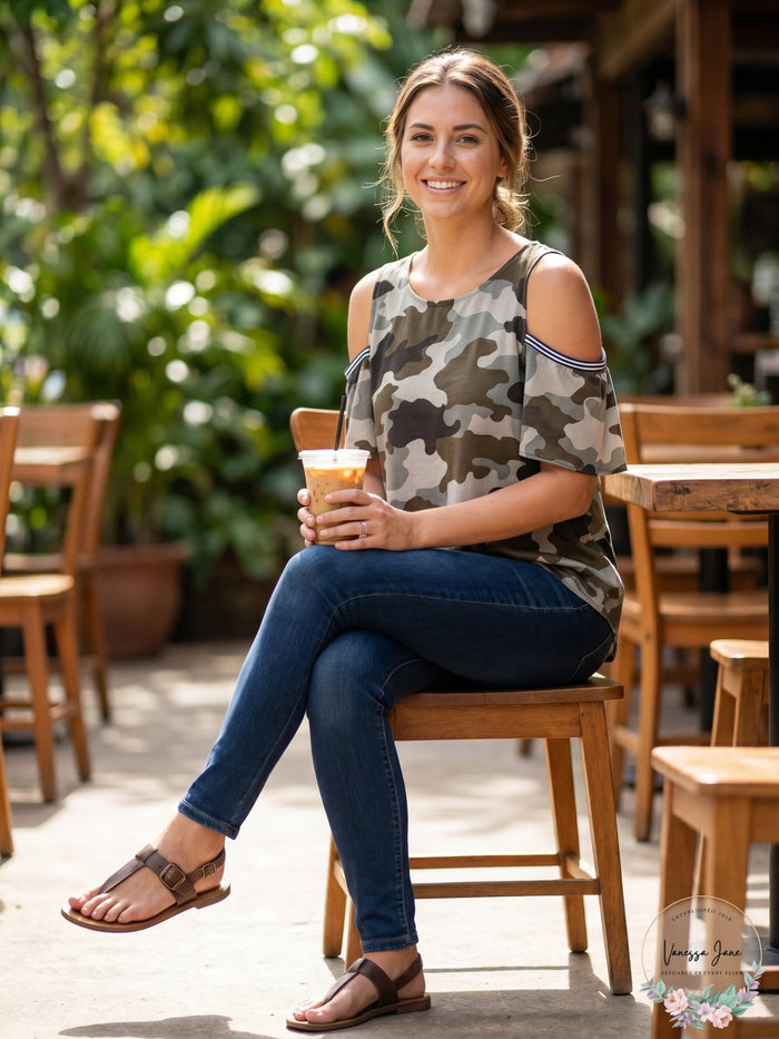 GYPSIES and MOONDUST Womens Green Cold Shoulder Camouflage Short Sleeve, Large by Vanessa Jane