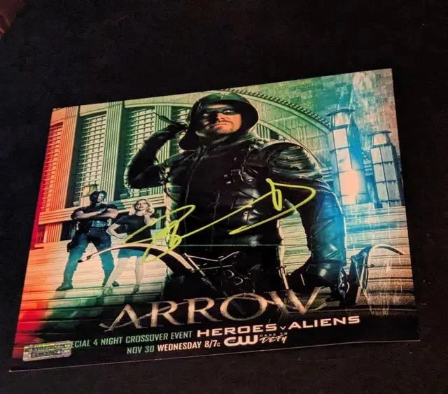 Stephen Amell autographed "Arrow" 8x10 photo with coa by Price Is Right Miami