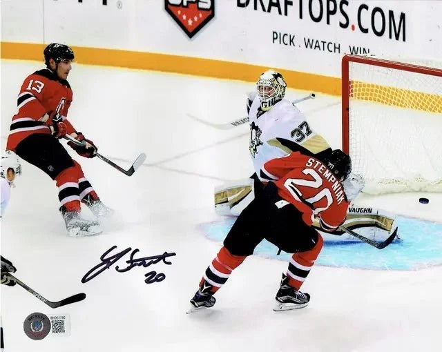 Lee Stempniak New Jersey Devils Autographed 8x10 Photo Beckett Holo by Price Is Right Miami