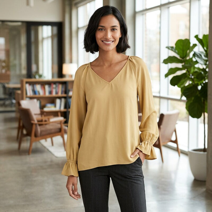 Bar Iii Pleated Bell-Sleeve Top, Medium by Vanessa Jane