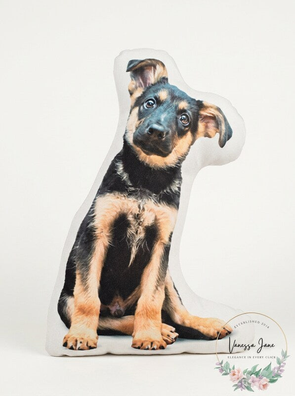 Lacourte Pet Shaped Decorative Pillows – German Shepherd by Vanessa Jane