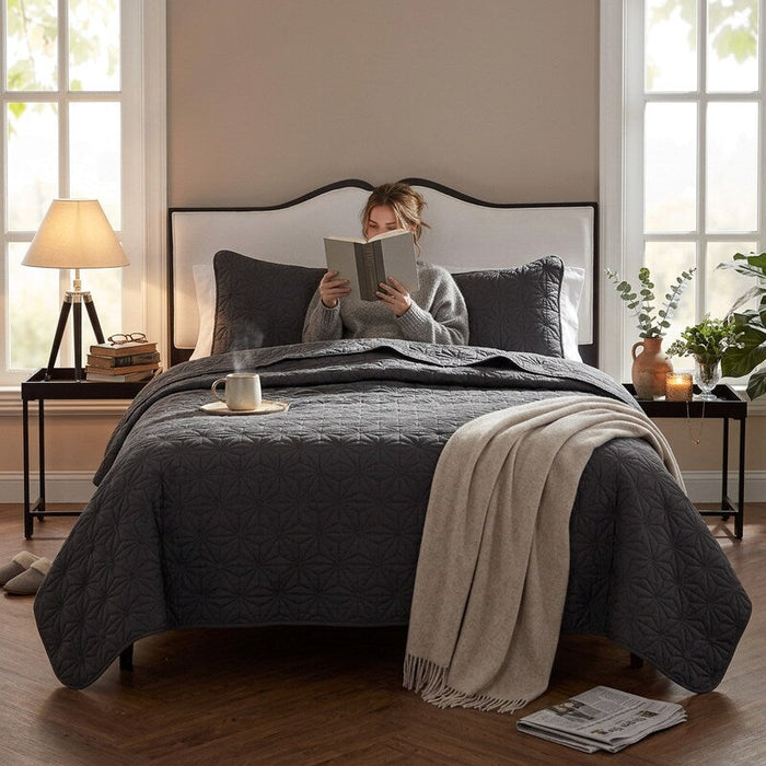VCNY Home Kaleidoscope 3-Piece Grey Geometric Quilt Set King by Vanessa Jane