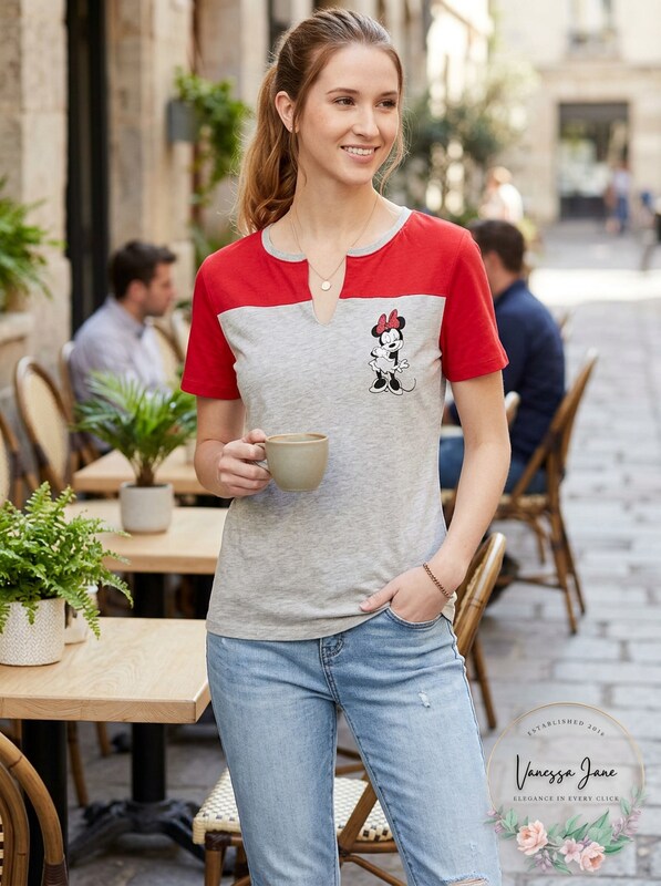 Love Tribe Juniors Colorblocked Minnie-Graphic T-Shirt, XL by Vanessa Jane