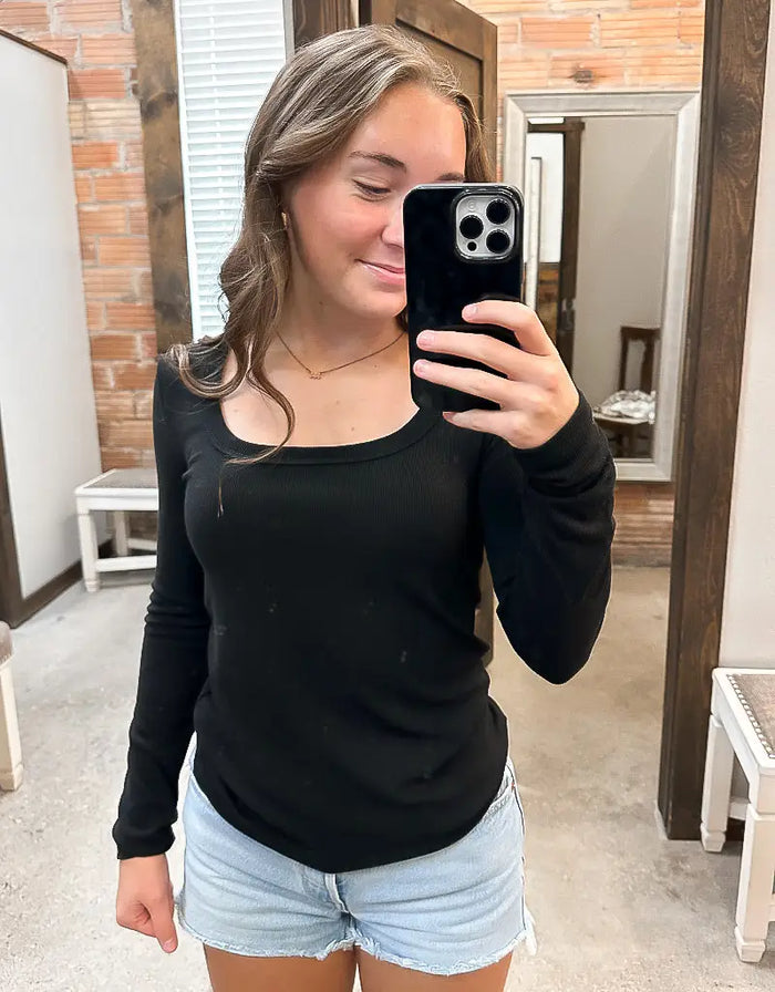 Scoop Neck Fitted Ribbed Knit Top - Black by Boutique 23