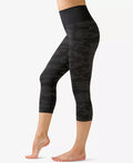 Warners Easy Does It Seamless Shaping Capri Leggings – Black, S/M by Vanessa Jane