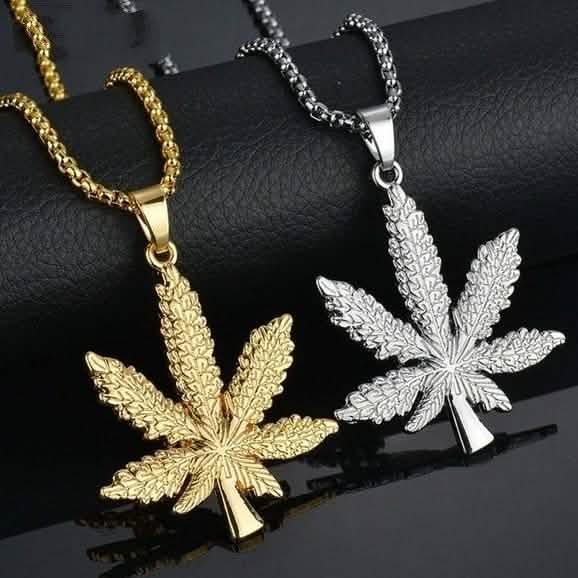 18K Gold Plated Pot Pendant Necklace Snake Chain by DailySale