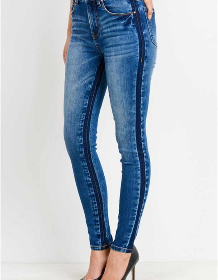 Contrast Wash Ankle Skinny by Boutique 23