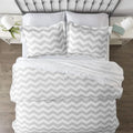 3-Piece: Arrow Patterned Duvet Cover Set by DailySale