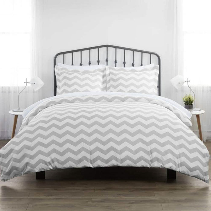 3-Piece: Arrow Patterned Duvet Cover Set by DailySale