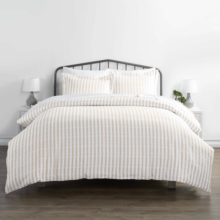 3-Piece Set: Rugged Stripes Patterned Duvet Cover by DailySale