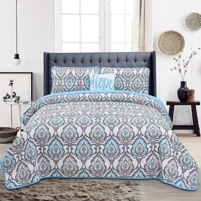 4-Piece Set: Printed Pattern Quilt Set by DailySale