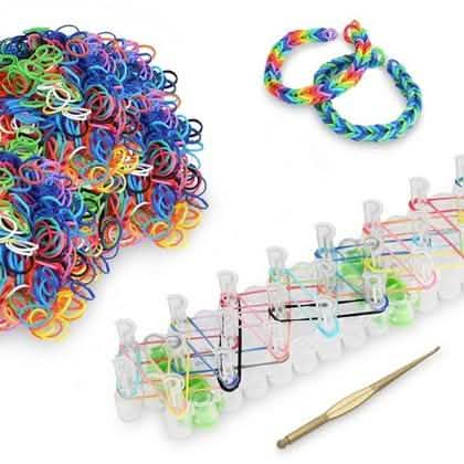 5009-Piece Set: Loom Bandz Plus Board Sticks and Connectors by DailySale