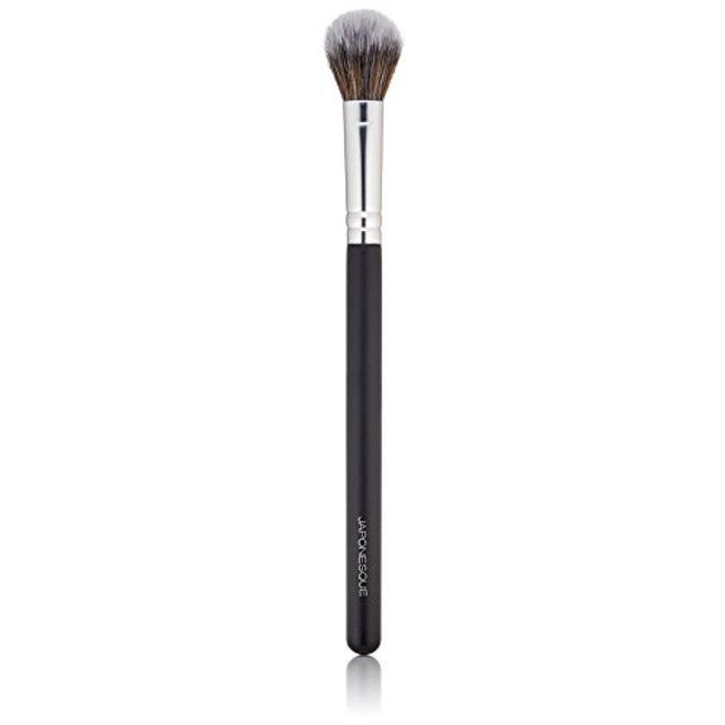 JAPONESQUE Fluff Concealer Brush by Pasteur Pharmacy
