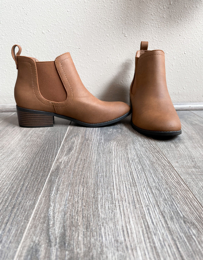Rita Booties - Cognac by Boutique 23
