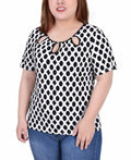 Ny Collection Plus Size Short Sleeve with Ring Details Top, 2X - Circles and Diamonds by Vanessa Jane