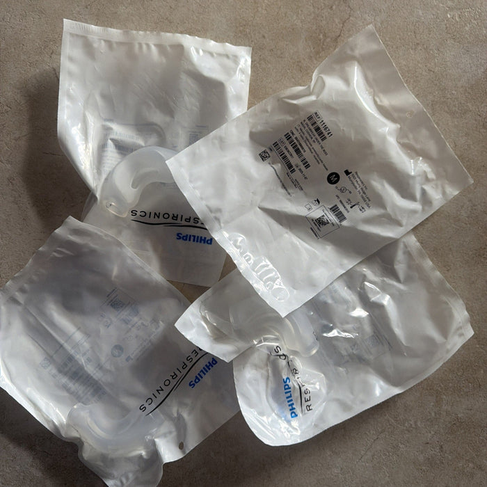 4 Lot New Philips Respironics DreamWear Under Nose Nasal Cushion 1116741 Med NWT by Price Is Right Miami