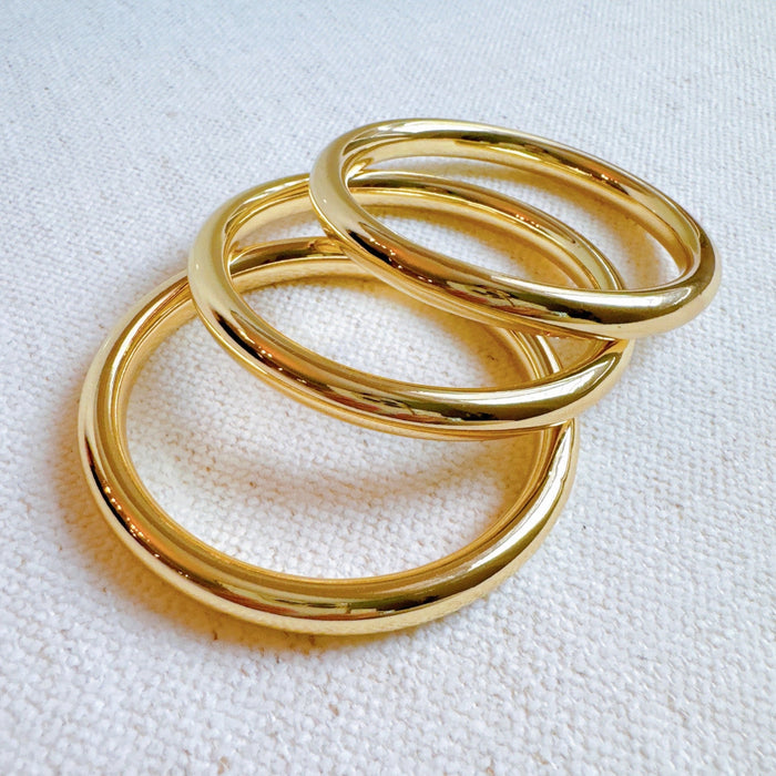 Golden Stack Luxe Bangle Set – Sleek Polished Gold-Tone Arm Candy in Classic Stacking Style