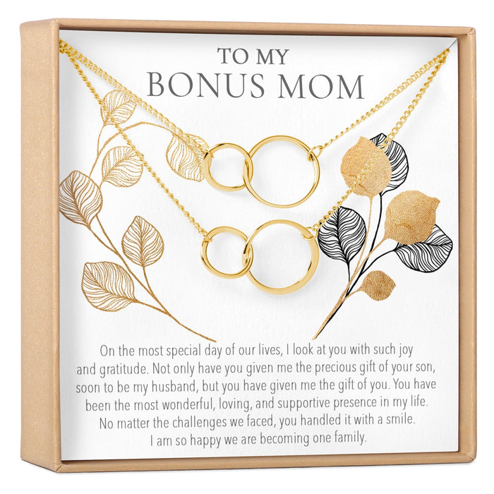 Bonus Mom Double Circles Necklace Set by Dear Ava