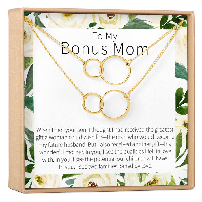 Bonus Mom Double Circles Necklace Set by Dear Ava