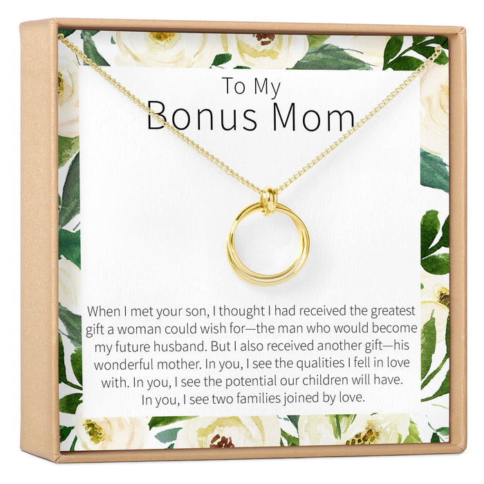 Bonus Mom Linked Circles Necklace by Dear Ava