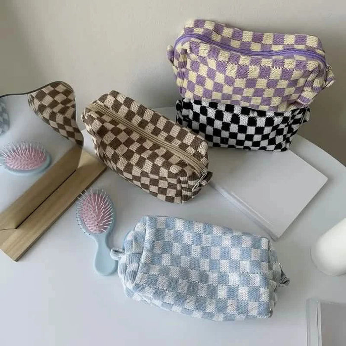 Checkered Pattern Zipper Makeup Bag by DailySale