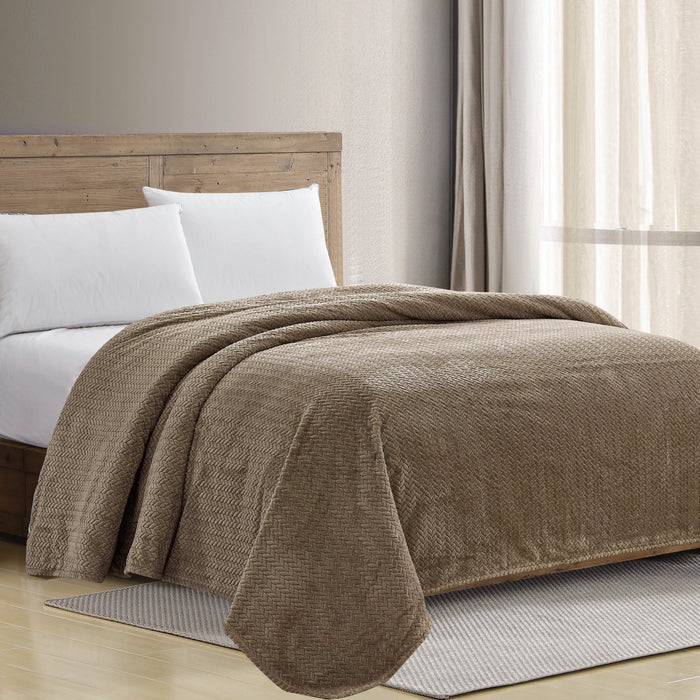 Chevron Braided Bed Cover by DailySale