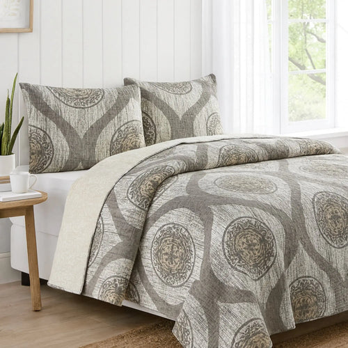 DaDa Bedding Rustic Grey Mosaic Distressed Medallion Reversible Quilted Bedspread Set (SD16299) by DaDalogy Bedding Collection