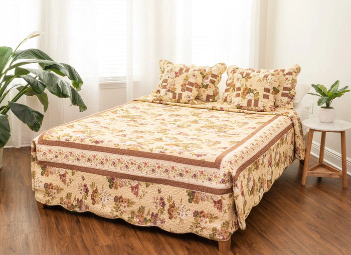 DaDa Bedding Vintage Cottage Rose Garden Floral Ivory Yellow Cotton Scalloped Quilted Bedspread Set (DXJ103478) by DaDalogy Bedding Collection