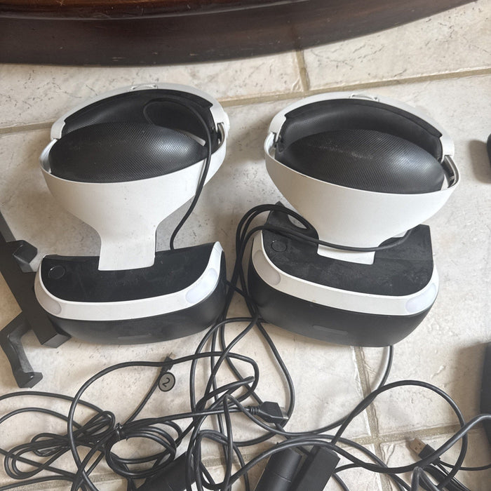 2 Sets Of Playstation VR With Lots Of Additional Accessories by Price Is Right Miami