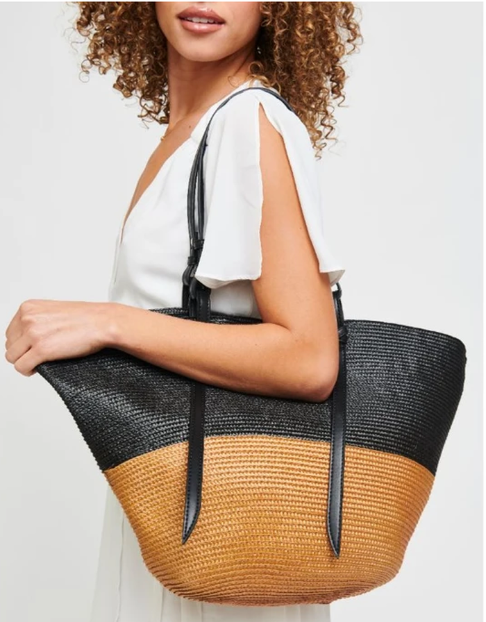 Hawaii Tote by Boutique 23