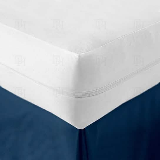 Heavyweight Zippered Waterproof and Bed-Bug Proof Vinyl Mattress Cover Protector by DailySale