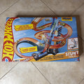 Hot Wheels Sky Crash Tower Motorized Track Set with Car, Stores 20+ 1:64 Cars by Price Is Right Miami