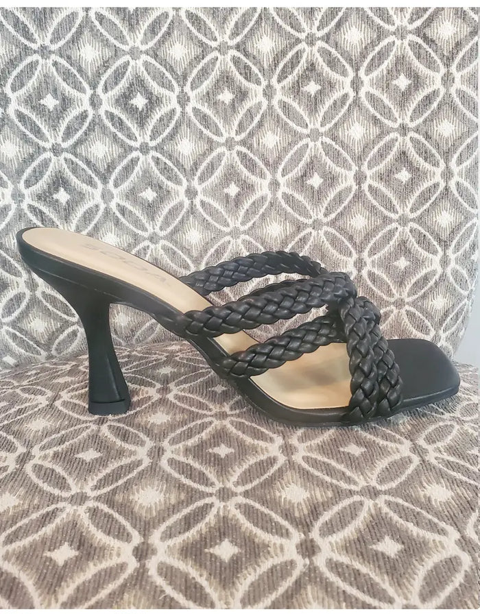 Kellan Sandal by Boutique 23