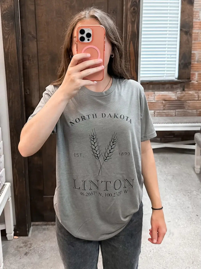 Linton ND Est. 1899 Tee - Venetian Gray by Boutique 23