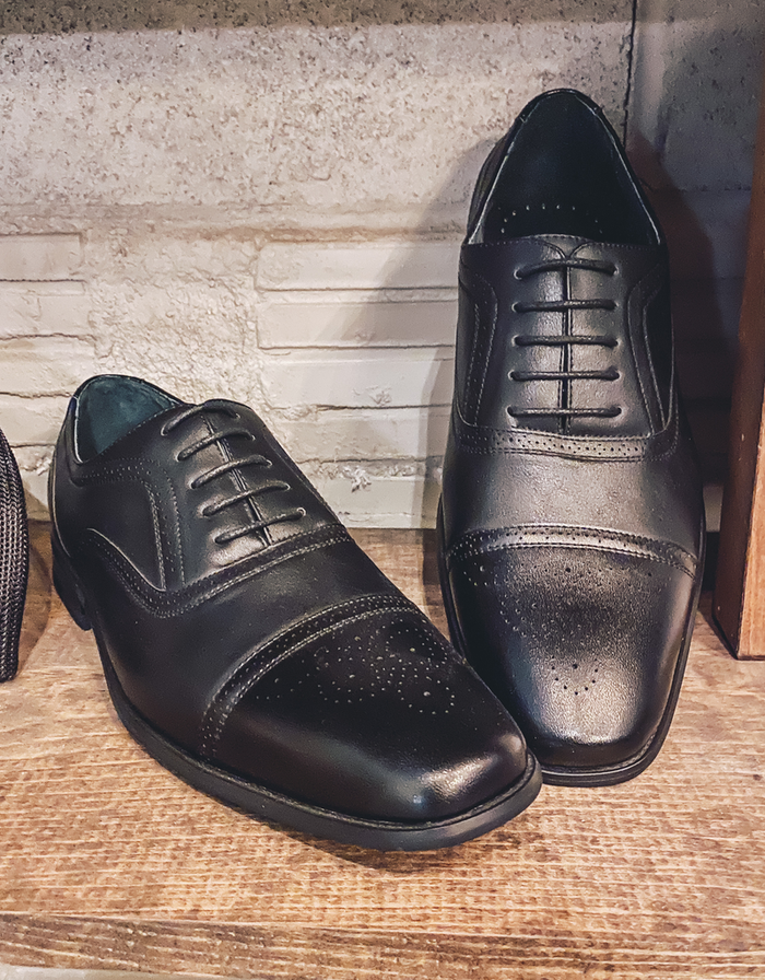 Black Detailed Dress Shoe by Boutique 23