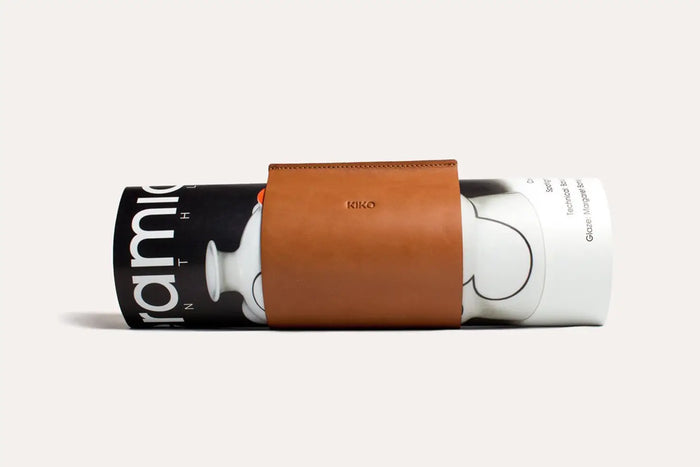Newspaper/Magazine Holder by Kiko Leather