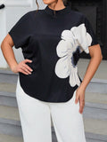 Verdusa Women's Plus Size Floral Mock Neck Keyhole Tee Black White Size 2XL by Deal US