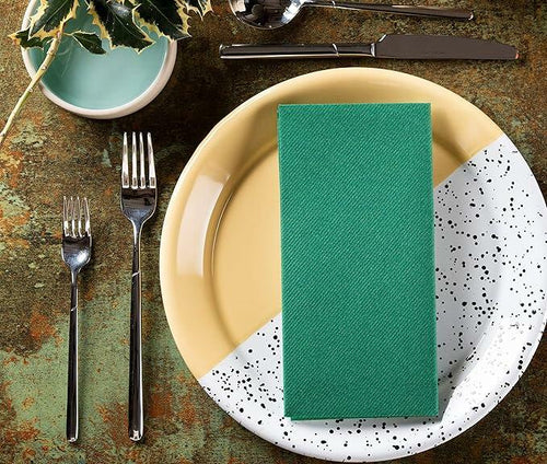 GUOYUANGLO Disposable Linen Feel Paper Napkins Green 12x17in 100 Pack by Deal US