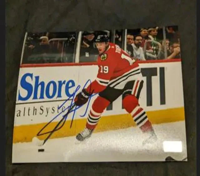 Johnathan Toews Blackhawks autographed 8x10 photo with COA by Price Is Right Miami