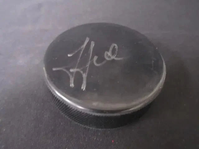 Steven Stamkos Signed Hockey Puck (Heritage COA) by Price Is Right Miami